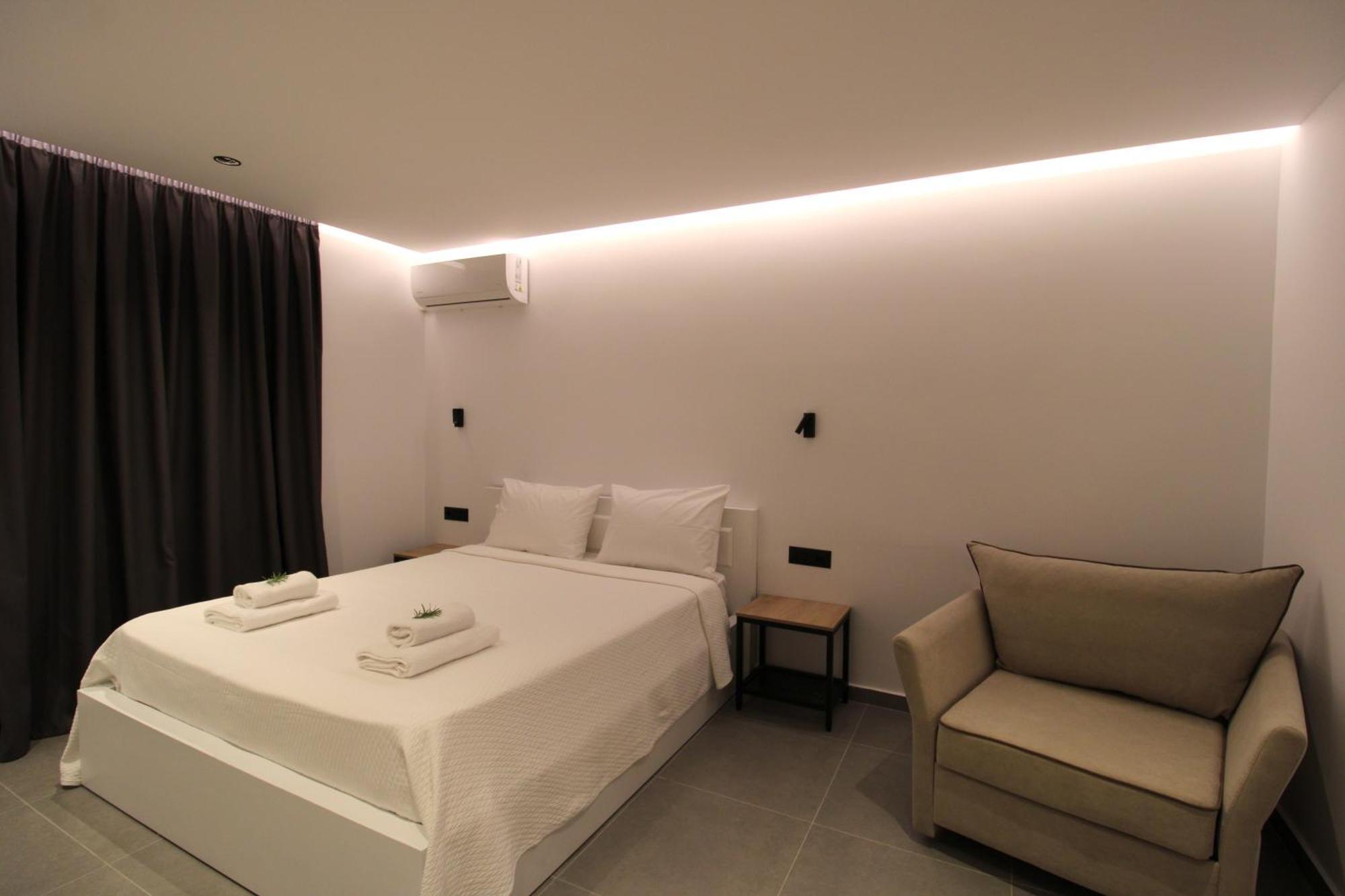 Melina'S Seaside Retreat Aparthotel Ksamil Bagian luar foto
