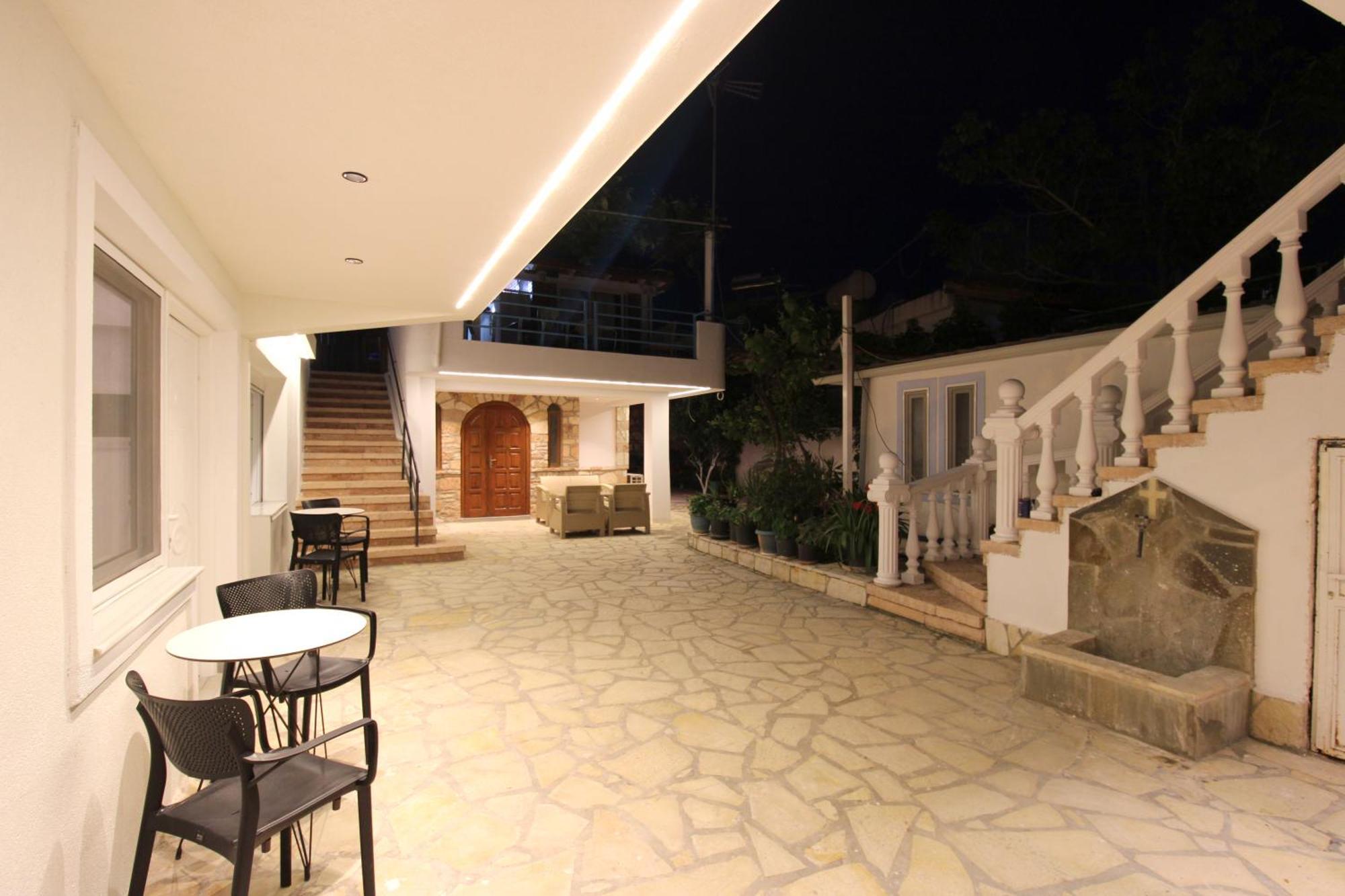 Melina'S Seaside Retreat Aparthotel Ksamil Bagian luar foto