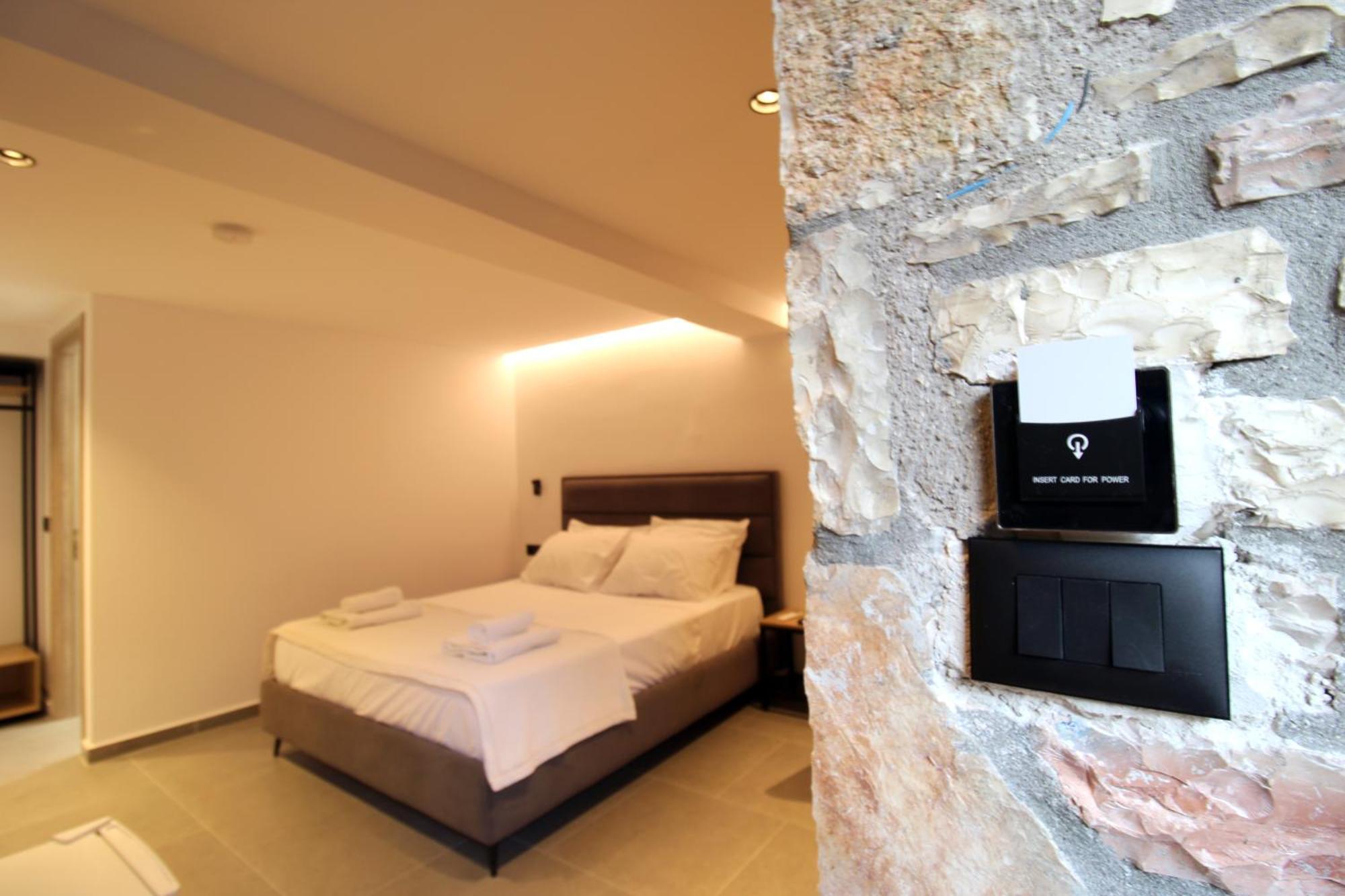 Melina'S Seaside Retreat Aparthotel Ksamil Bagian luar foto