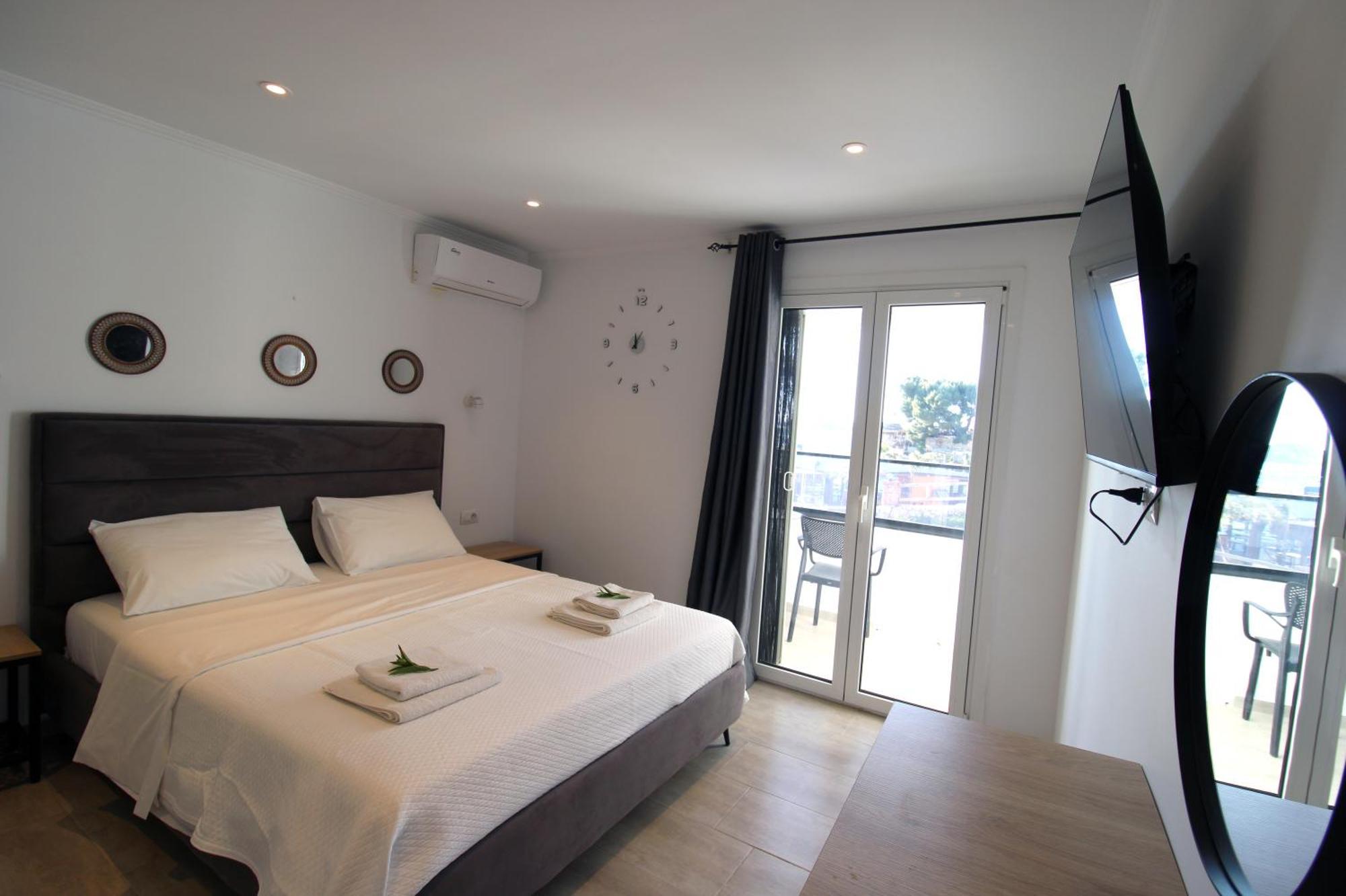 Melina'S Seaside Retreat Aparthotel Ksamil Bagian luar foto