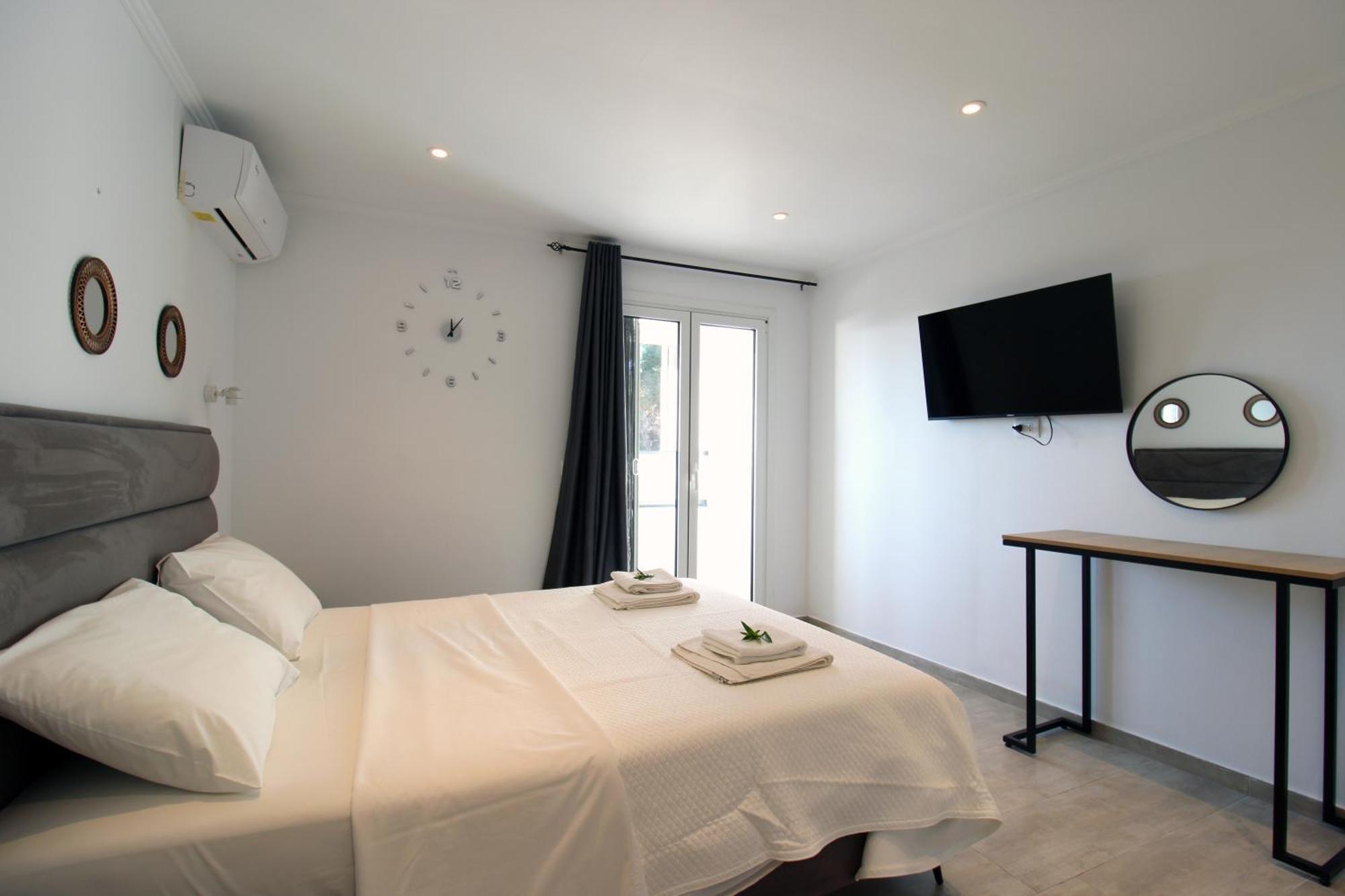 Melina'S Seaside Retreat Aparthotel Ksamil Bagian luar foto